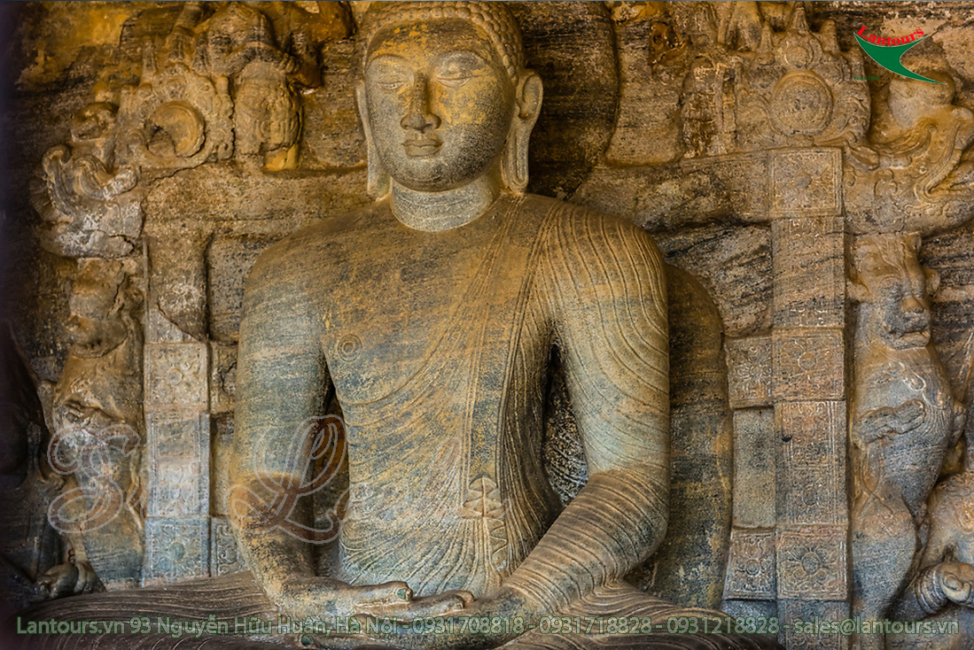 samadhi buddha Anuradhapura sri lanka